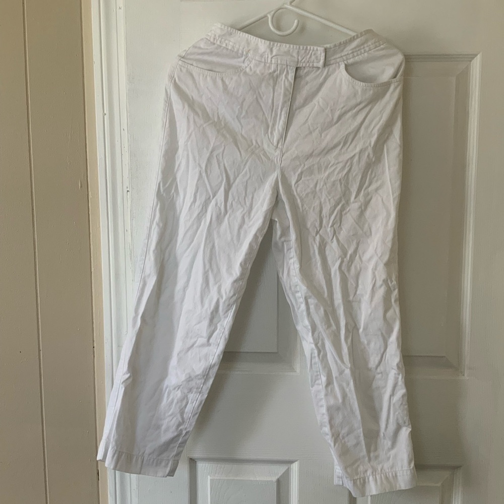 White cropped pants